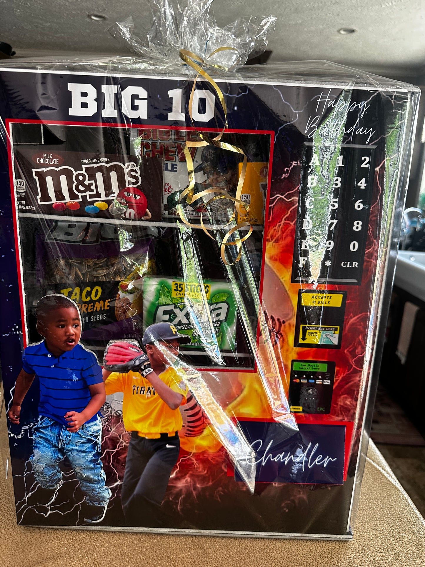 Custom Vending Machine